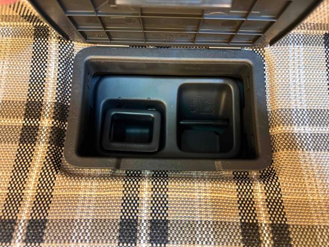 ホンダ N-BOXジョイ 30枚目