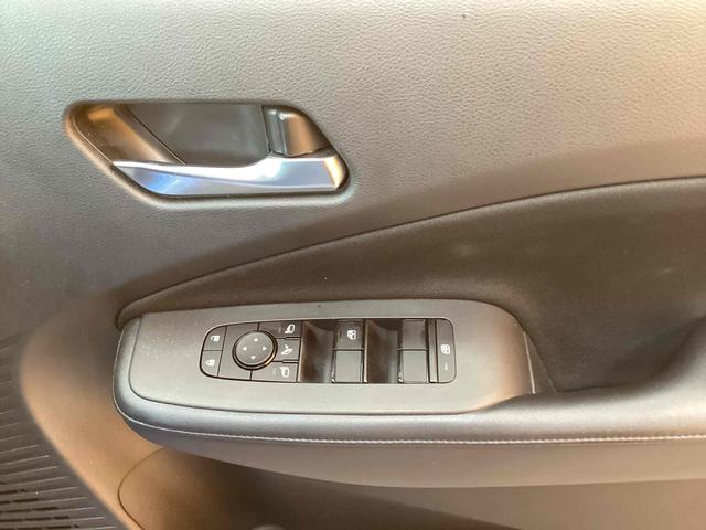 ノート Ｘ　ＦＯＵＲ　全周囲カメラ　ナビ　ＴＶ　クリアランスソナー　オートクルーズコントロール　衝突被害軽減システム　アルミホイール　オートマチックハイビーム　オートライト　スマートキー　電動格納ミラー（12枚目）