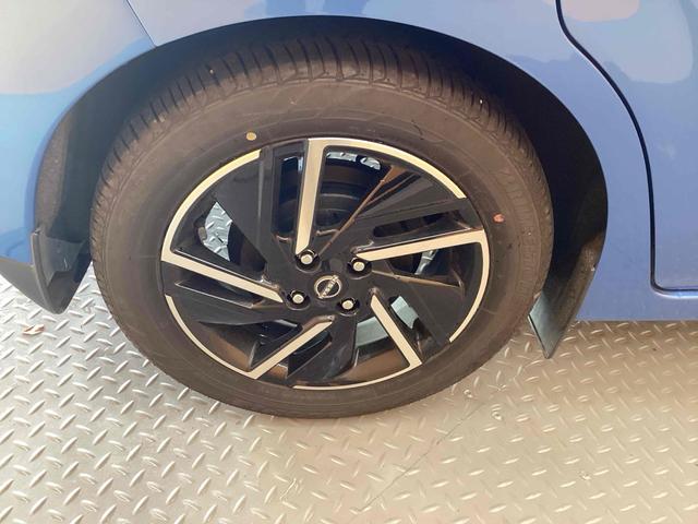 ノート Ｘ　ＦＯＵＲ　全周囲カメラ　ナビ　ＴＶ　クリアランスソナー　オートクルーズコントロール　衝突被害軽減システム　アルミホイール　オートマチックハイビーム　オートライト　スマートキー　電動格納ミラー（26枚目）