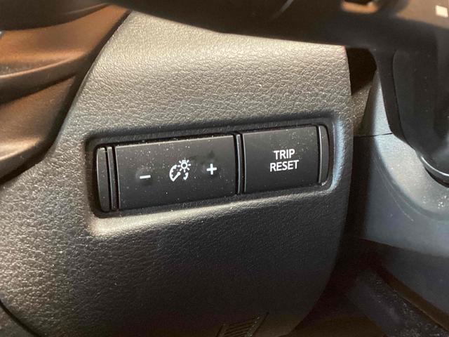 ノート Ｘ　ＦＯＵＲ　全周囲カメラ　ナビ　ＴＶ　クリアランスソナー　オートクルーズコントロール　衝突被害軽減システム　アルミホイール　オートマチックハイビーム　オートライト　スマートキー　電動格納ミラー（40枚目）