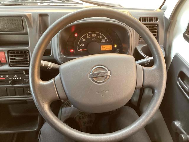 NT100クリッパートラック DX ミッション車 マニュアルエアコン 運転席エアバッグ 助手席エアバッグ シガーソケット パワーステアリング(5枚目)