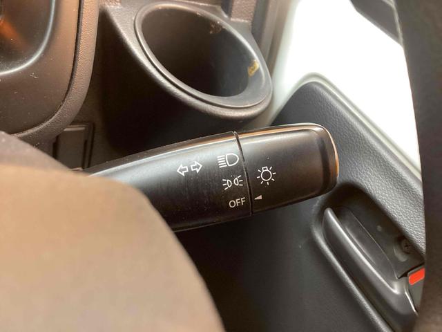 NT100クリッパートラック DX ミッション車 マニュアルエアコン 運転席エアバッグ 助手席エアバッグ シガーソケット パワーステアリング(11枚目)