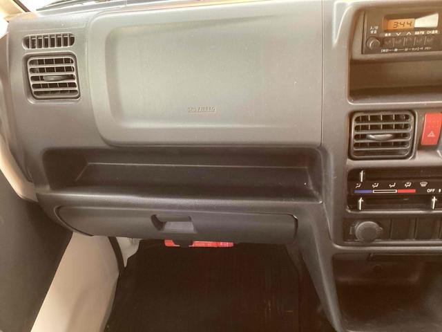 NT100クリッパートラック DX ミッション車 マニュアルエアコン 運転席エアバッグ 助手席エアバッグ シガーソケット パワーステアリング(31枚目)