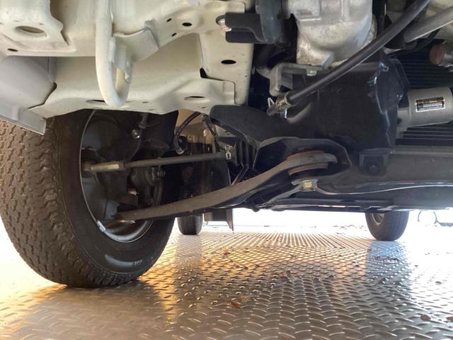 NT100クリッパートラック DX ミッション車 マニュアルエアコン 運転席エアバッグ 助手席エアバッグ シガーソケット パワーステアリング(33枚目)