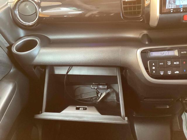 ホンダ N-BOXカスタム 11枚目