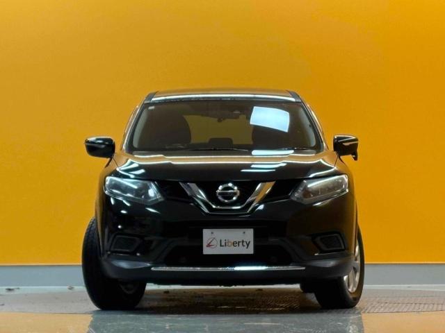 エクストレイル ２０Ｘ　エマージェンシーブレーキパッケージ　４ＷＤ　ＥＴＣ　バックカメラ　クリアランスソナー　衝突被害軽減システム　ナビ　ＴＶ　オートライト　アルミホイール　スマートキー　アイドリングストップ　電動格納ミラー　シートヒーター（13枚目）