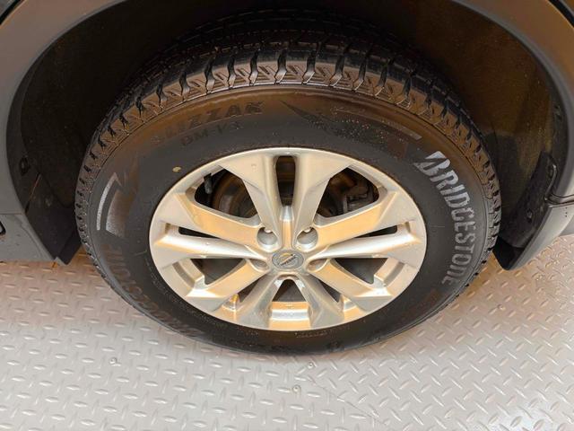 エクストレイル ２０Ｘ　エマージェンシーブレーキパッケージ　４ＷＤ　ＥＴＣ　バックカメラ　クリアランスソナー　衝突被害軽減システム　ナビ　ＴＶ　オートライト　アルミホイール　スマートキー　アイドリングストップ　電動格納ミラー　シートヒーター（18枚目）