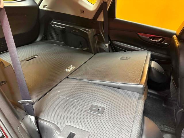 エクストレイル ２０Ｘ　エマージェンシーブレーキパッケージ　４ＷＤ　ＥＴＣ　バックカメラ　クリアランスソナー　衝突被害軽減システム　ナビ　ＴＶ　オートライト　アルミホイール　スマートキー　アイドリングストップ　電動格納ミラー　シートヒーター（30枚目）