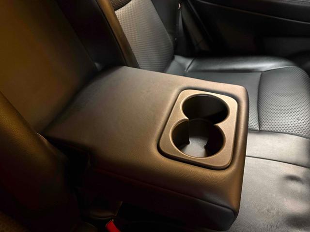 エクストレイル ２０Ｘ　エマージェンシーブレーキパッケージ　４ＷＤ　ＥＴＣ　バックカメラ　クリアランスソナー　衝突被害軽減システム　ナビ　ＴＶ　オートライト　アルミホイール　スマートキー　アイドリングストップ　電動格納ミラー　シートヒーター（33枚目）