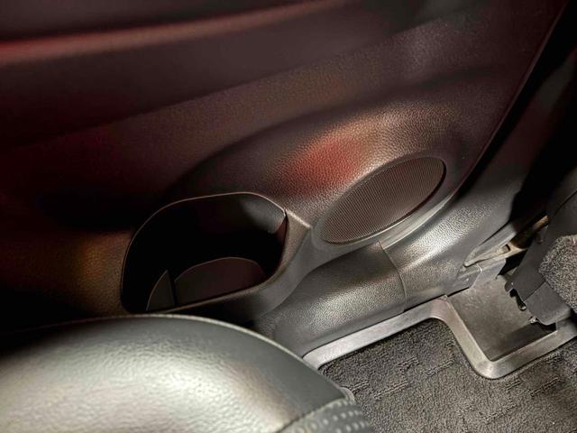 エクストレイル ２０Ｘ　エマージェンシーブレーキパッケージ　４ＷＤ　ＥＴＣ　バックカメラ　クリアランスソナー　衝突被害軽減システム　ナビ　ＴＶ　オートライト　アルミホイール　スマートキー　アイドリングストップ　電動格納ミラー　シートヒーター（35枚目）