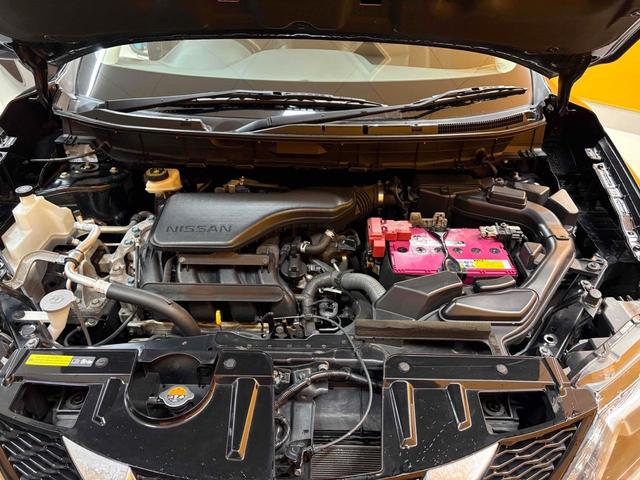 エクストレイル ２０Ｘ　エマージェンシーブレーキパッケージ　４ＷＤ　ＥＴＣ　バックカメラ　クリアランスソナー　衝突被害軽減システム　ナビ　ＴＶ　オートライト　アルミホイール　スマートキー　アイドリングストップ　電動格納ミラー　シートヒーター（76枚目）