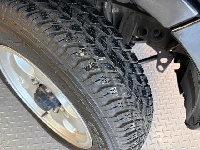 ジムニー クロスアドベンチャー　４ＷＤ　ＥＴＣ　ナビ　電動格納ミラー　シートヒーター　ＡＴ　ＣＤ　ＤＶＤ再生　アルミホイール　エアコン　パワーウィンドウ（16枚目）