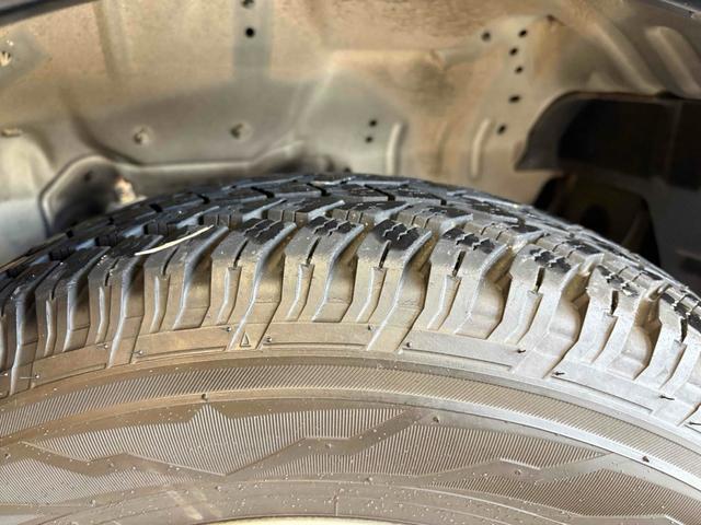 ジムニー クロスアドベンチャー　４ＷＤ　ＥＴＣ　ナビ　電動格納ミラー　シートヒーター　ＡＴ　ＣＤ　ＤＶＤ再生　アルミホイール　エアコン　パワーウィンドウ（17枚目）