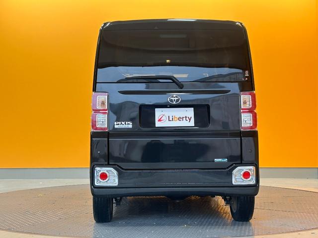 ピクシスメガ Ｌ　ＳＡＩＩＩ　４ＷＤ　ＥＴＣ　バックカメラ　両側電動スライドドア　クリアランスソナー　衝突被害軽減システム　オートマチックハイビーム　オートライト　スマートキー　アイドリングストップ　シートヒーター　ベンチシート（12枚目）