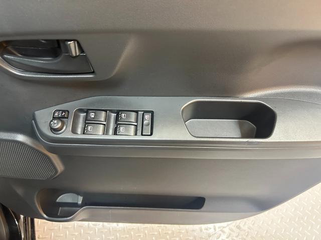 ピクシスメガ Ｌ　ＳＡＩＩＩ　４ＷＤ　ＥＴＣ　バックカメラ　両側電動スライドドア　クリアランスソナー　衝突被害軽減システム　オートマチックハイビーム　オートライト　スマートキー　アイドリングストップ　シートヒーター　ベンチシート（54枚目）