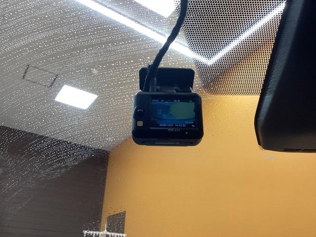 �h���C�u���R�[�_�[������f���Ɖ������L�^���Ă����h���C�u���R�[�_�[�́A���̂̍ۂɊm���ȏ؋��\�͂𔭊����Ă���܂��B