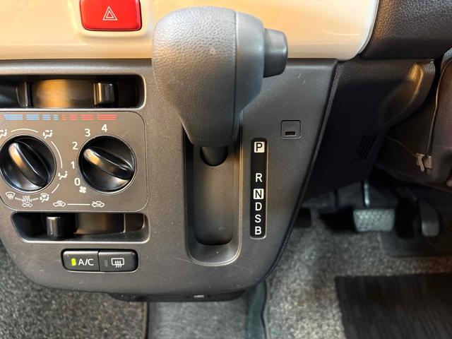 ���i�����ގ��ɕK�����삷�郌�o�[�ł��B����̂��₷�����̂ɂȂ��Ă��܂��B���Ј�x�̊����Ă��������B