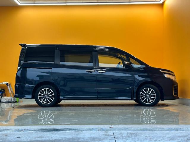 トヨタ ヴォクシー 18枚目