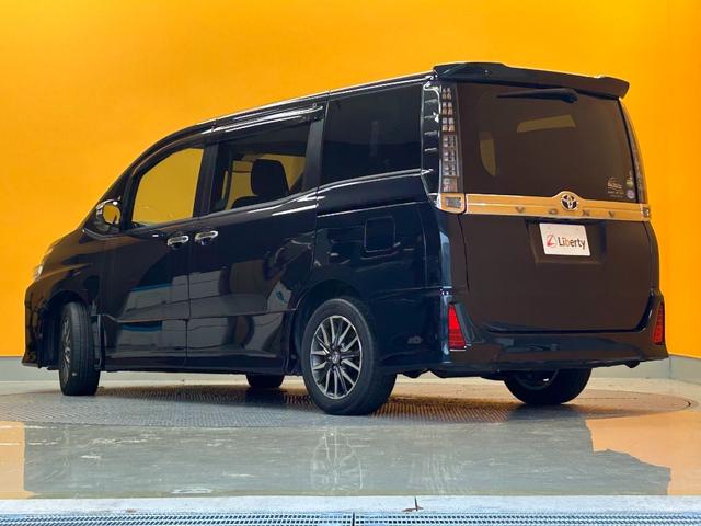 トヨタ ヴォクシー 21枚目