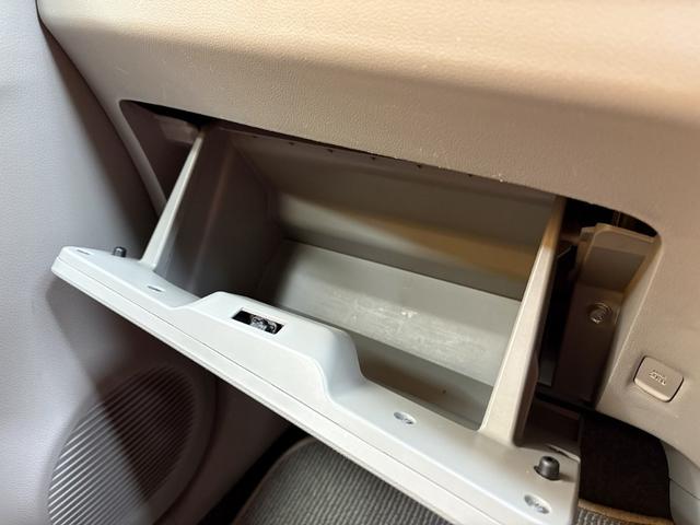 ダイハツ ミライース 9枚目