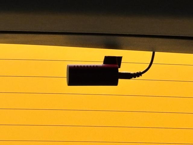 �h���C�u���R�[�_�[������f���Ɖ������L�^���Ă����h���C�u���R�[�_�[�́A���̂̍ۂɊm���ȏ؋��\�͂𔭊����Ă���܂��B