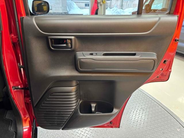 ハスラー ハイブリッドＧ　純正ナビ　Ｂｌｕｅｔｏｏｔｈ　ＴＶ　クリアランスソナー　レーンアシスト　衝突被害軽減システム　オートライト　スマートキー　アイドリングストップ　電動格納ミラー　シートヒーター　ＣＶＴ　ＥＳＣ　ＣＤ（56枚目）