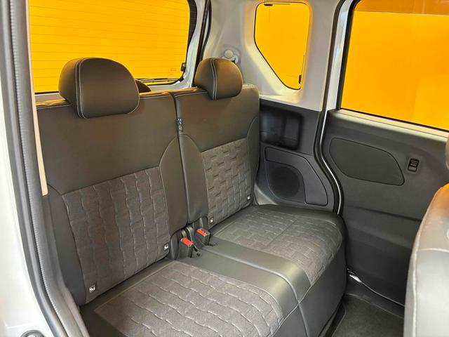 デリカミニ G 純正ディスプレイオーディオ バックモニター 両側スライド・片側電動 クリアランスソナー レーンアシスト 衝突被害軽減システム スマートキー アイドリングストップ 電動格納ミラー 前席シートヒーター(30枚目)