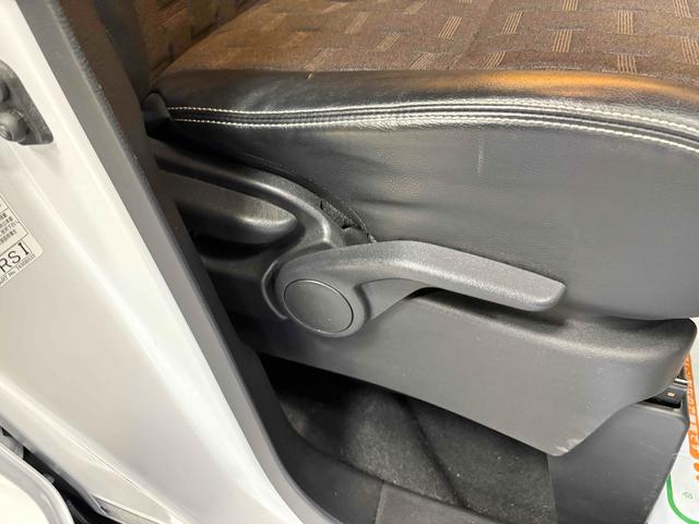 デリカミニ G 純正ディスプレイオーディオ バックモニター 両側スライド・片側電動 クリアランスソナー レーンアシスト 衝突被害軽減システム スマートキー アイドリングストップ 電動格納ミラー 前席シートヒーター(47枚目)