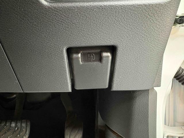 デリカミニ G 純正ディスプレイオーディオ バックモニター 両側スライド・片側電動 クリアランスソナー レーンアシスト 衝突被害軽減システム スマートキー アイドリングストップ 電動格納ミラー 前席シートヒーター(49枚目)