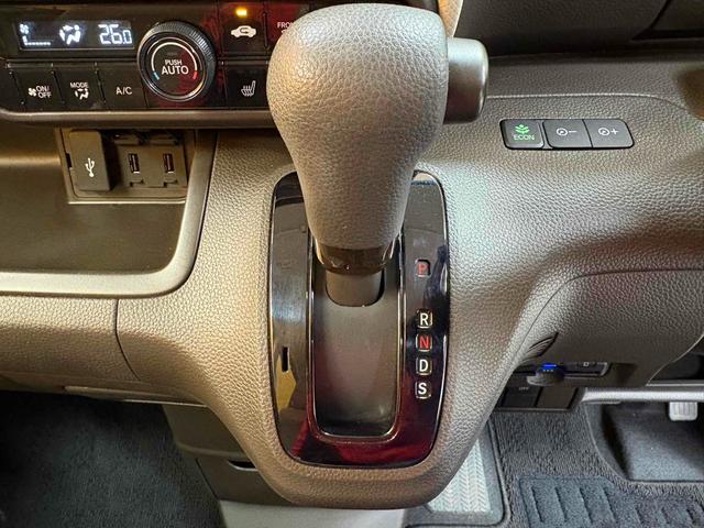 N-BOX L 純正ナビ TV ETC バックカメラ 両側スライド・片側電動 クリアランスソナー オートクルーズコントロール レーンアシスト 衝突被害軽減システム オートライト スマートキー ステアリングリモコン(11枚目)