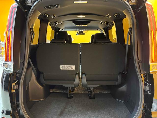 ノア Si ナビ Bluetooth TV バックカメラ フリップダウンモニター クルーズコントロール レーンアシスト 衝突被害軽減システム 片側電動スライドドア オートマチックハイビーム LEDヘッドランプ(17枚目)