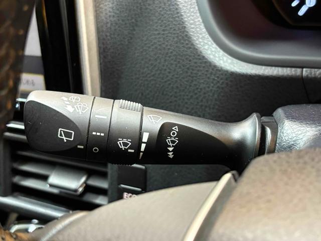 ノア Si ナビ Bluetooth TV バックカメラ フリップダウンモニター クルーズコントロール レーンアシスト 衝突被害軽減システム 片側電動スライドドア オートマチックハイビーム LEDヘッドランプ(28枚目)