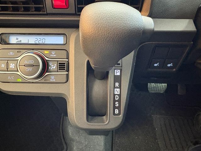 タント Ｘ　バックカメラ　両側スライド・片側電動　ナビ　ＴＶ　クリアランスソナー　衝突被害軽減システム　オートライト　ＬＥＤヘッドランプ　スマートキー　アイドリングストップ　電動格納ミラー　シートヒーター（12枚目）