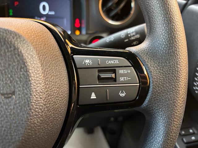 Ｎ－ＢＯＸカスタム ベースグレード　バックカメラ　両側スライド・片側電動　クリアランスソナー　オートクルーズコントロール　レーンアシスト　オートライト　スマートキー　アイドリングストップ　電動格納ミラー　シートヒーター　ＣＶＴ　ＥＳＣ（41枚目）