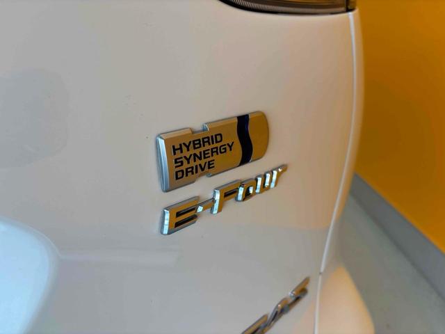 トヨタ エスティマハイブリッド 31枚目