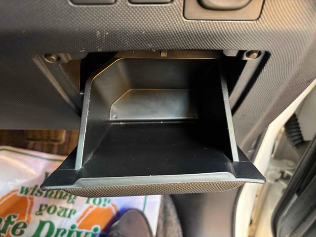 トヨタ エスティマハイブリッド 50枚目