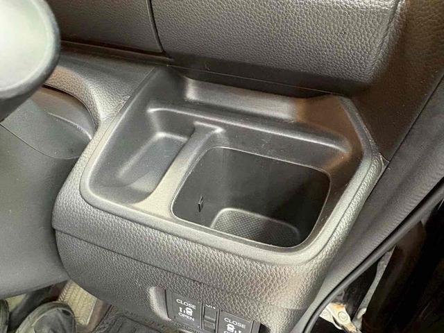 ホンダ N-BOXカスタム 64枚目