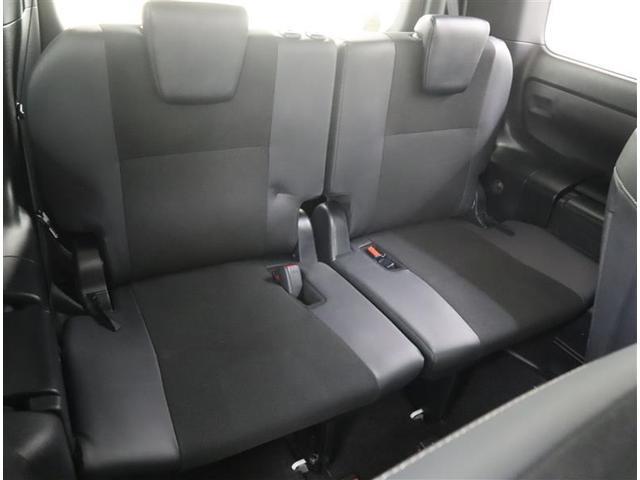 ノア ハイブリッドＳｉ　ダブルバイビー　フルセグ　メモリーナビ　ＤＶＤ再生　ミュージックプレイヤー接続可　後席モニター　バックカメラ　衝突被害軽減システム　ＥＴＣ　両側電動スライド　ＬＥＤヘッドランプ　乗車定員７人　３列シート　フルエアロ（12枚目）