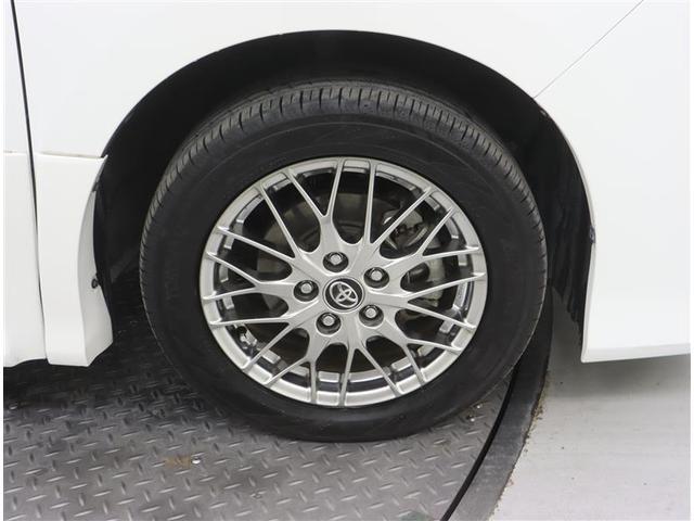 ノア ハイブリッドＳｉ　ダブルバイビー　フルセグ　メモリーナビ　ＤＶＤ再生　ミュージックプレイヤー接続可　後席モニター　バックカメラ　衝突被害軽減システム　ＥＴＣ　両側電動スライド　ＬＥＤヘッドランプ　乗車定員７人　３列シート　フルエアロ（36枚目）