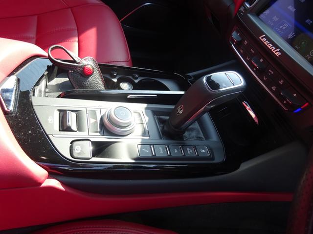 レヴァンテ グランスポーツ　サンルーフ　テレビ　ナビ　ドラレコ　正規輸入車（16枚目）