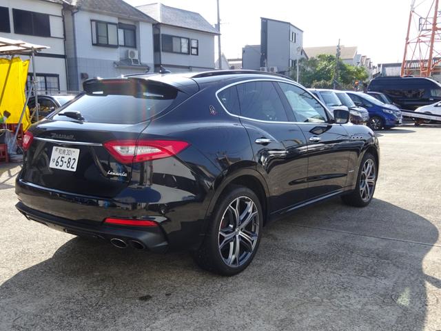 レヴァンテ グランスポーツ　サンルーフ　テレビ　ナビ　ドラレコ　正規輸入車（71枚目）