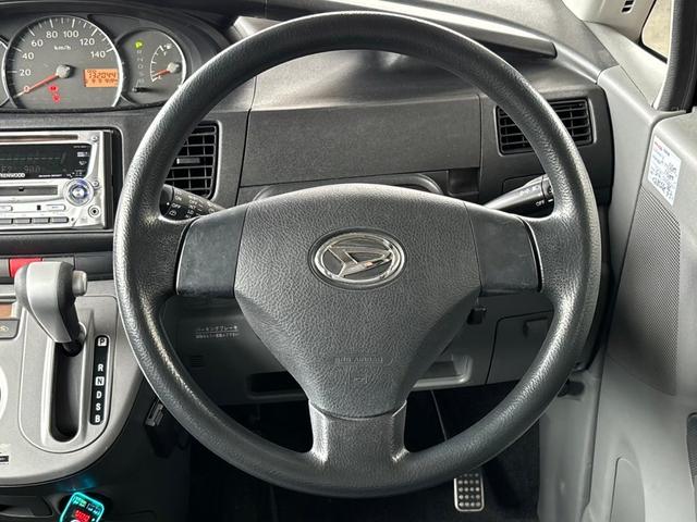 ムーヴ Ｘリミテッド　ＥＴＣ　ドラレコ前　アームレスト（17枚目）