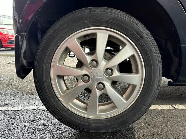 ムーヴ Ｘリミテッド　ＥＴＣ　ドラレコ前　アームレスト（31枚目）