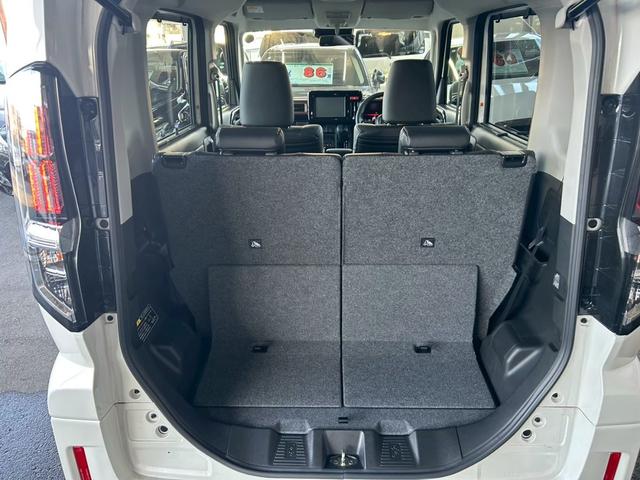 スペーシアカスタム ハイブリッドＸＳ　両側電動スライドドア　衝突被害軽減ブレーキ　コーナーセンサー　スマートキー　シートヒーター　アダクティブクルーズコントロール　アイドリングストップ　オットマン　ＬＥＤヘッドライト（7枚目）