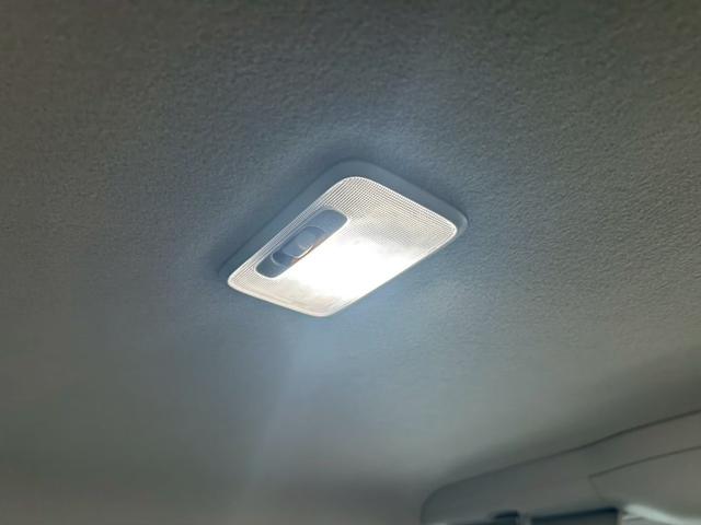 スペーシアカスタム ハイブリッドＸＳ　両側電動スライドドア　衝突被害軽減ブレーキ　コーナーセンサー　スマートキー　シートヒーター　アダクティブクルーズコントロール　アイドリングストップ　オットマン　ＬＥＤヘッドライト（10枚目）