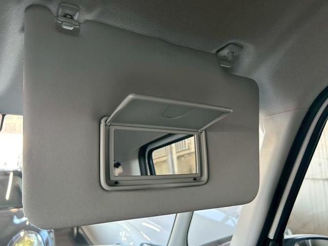 スペーシアカスタム ハイブリッドＸＳ　両側電動スライドドア　衝突被害軽減ブレーキ　コーナーセンサー　スマートキー　シートヒーター　アダクティブクルーズコントロール　アイドリングストップ　オットマン　ＬＥＤヘッドライト（16枚目）