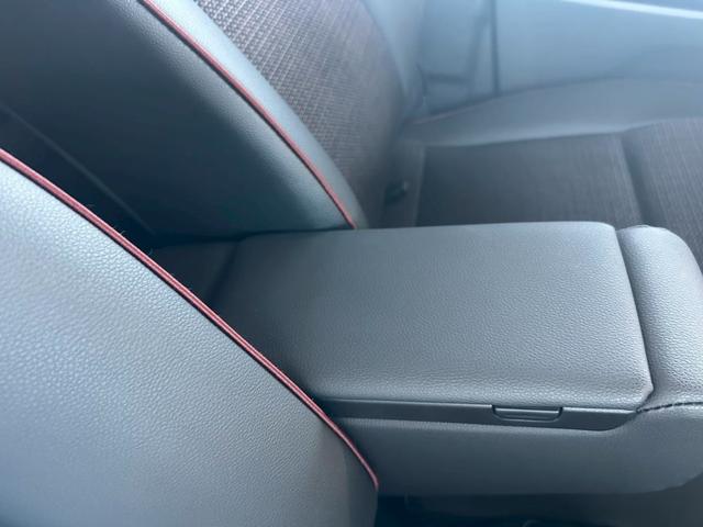スペーシアカスタム ハイブリッドＸＳ　両側電動スライドドア　衝突被害軽減ブレーキ　コーナーセンサー　スマートキー　シートヒーター　アダクティブクルーズコントロール　アイドリングストップ　オットマン　ＬＥＤヘッドライト（20枚目）