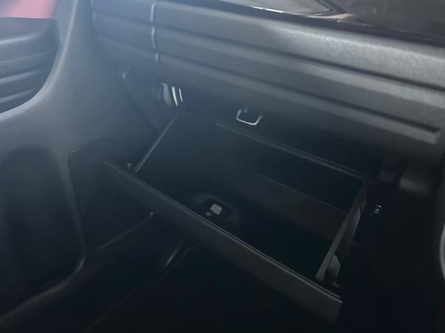 スペーシアカスタム ハイブリッドＸＳ　両側電動スライドドア　衝突被害軽減ブレーキ　コーナーセンサー　スマートキー　シートヒーター　アダクティブクルーズコントロール　アイドリングストップ　オットマン　ＬＥＤヘッドライト（23枚目）