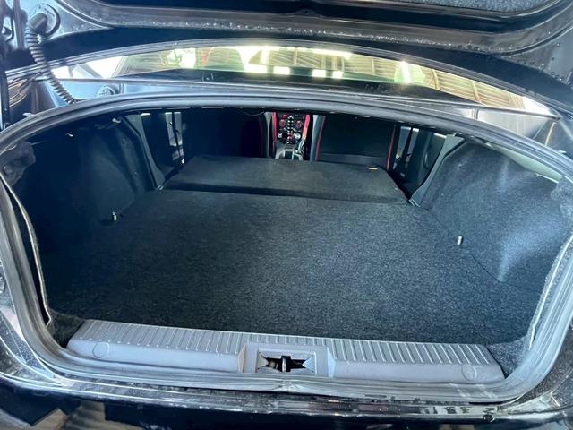 ８６ ＧＴ　１年保証付　６速ＭＴ　ＷＯＲＫエモーション１８アルミ　ＴＲＤエアロ　ＴＲＤマフラー　大型リアウィング　ナビ　フルセグＴＶ　Ｂｌｕｅｔｏｏｔｈ　スマートキー　ＥＴＣ（19枚目）