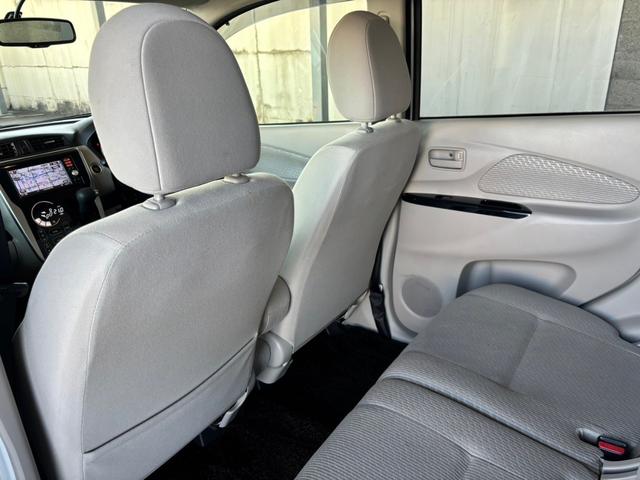 デイズ Ｘ　１年保証付　純正ナビ　ＴＶ　スマートキー　プッシュスタート　電動格納ミラー　ヘッドライトレベライザー　オートエアコン　ベンチシート（21枚目）